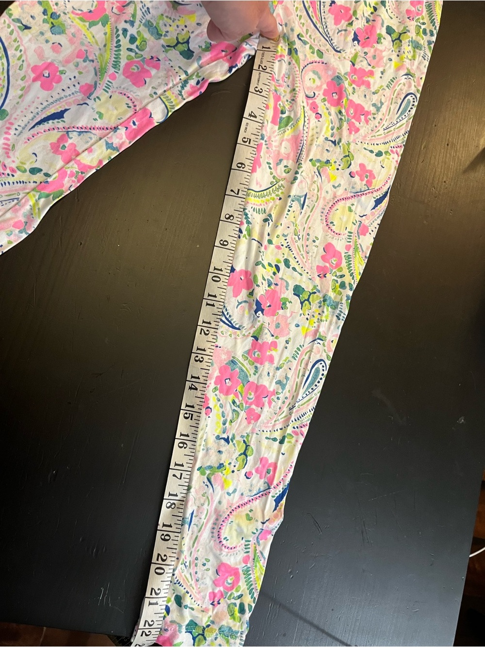 Crown and Ivy- Girls' Pink Floral Paisley Leggings - Picture 3 of 5